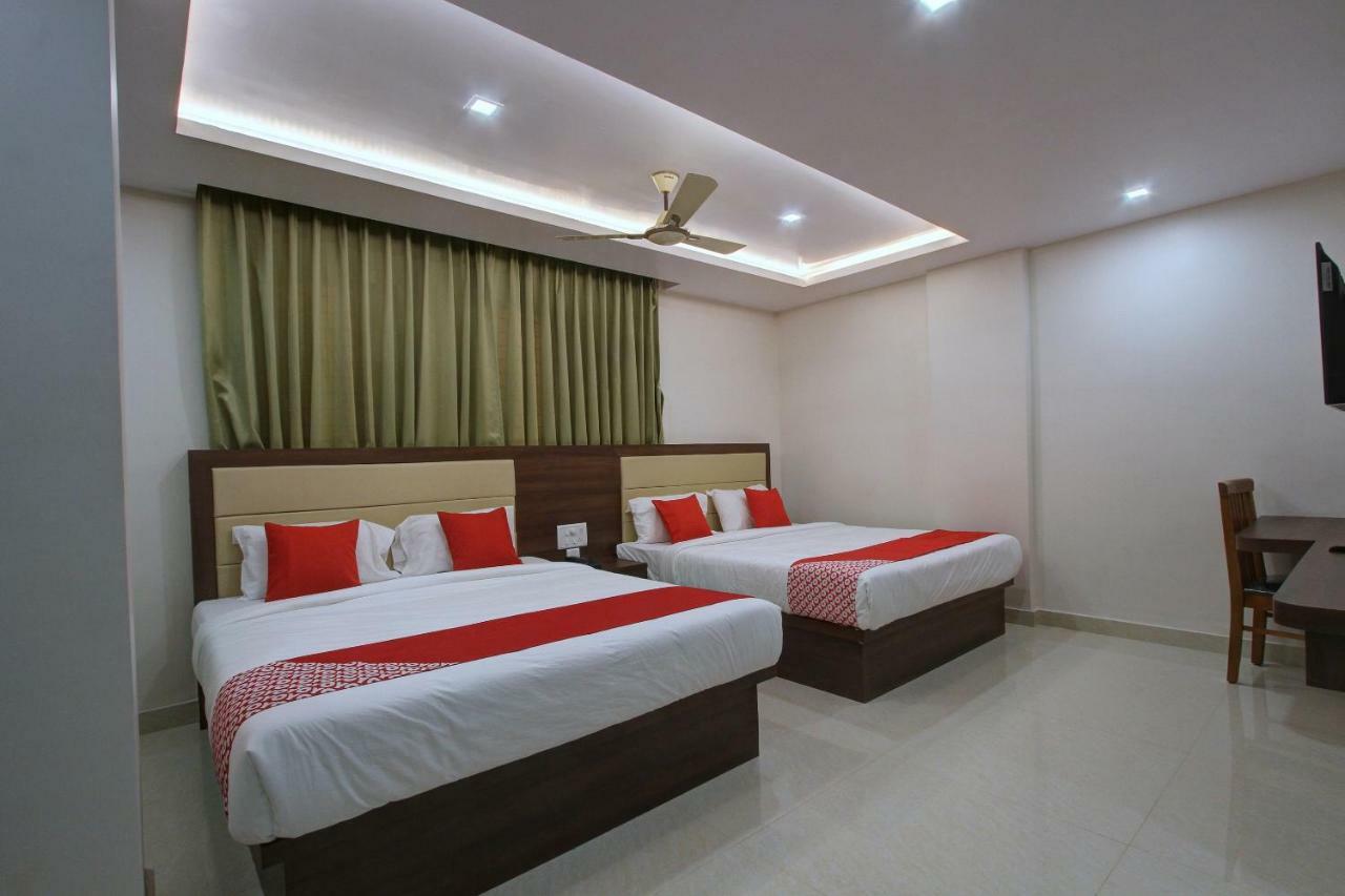 Hotel Ambika International Byndoor Bainduru Exterior foto